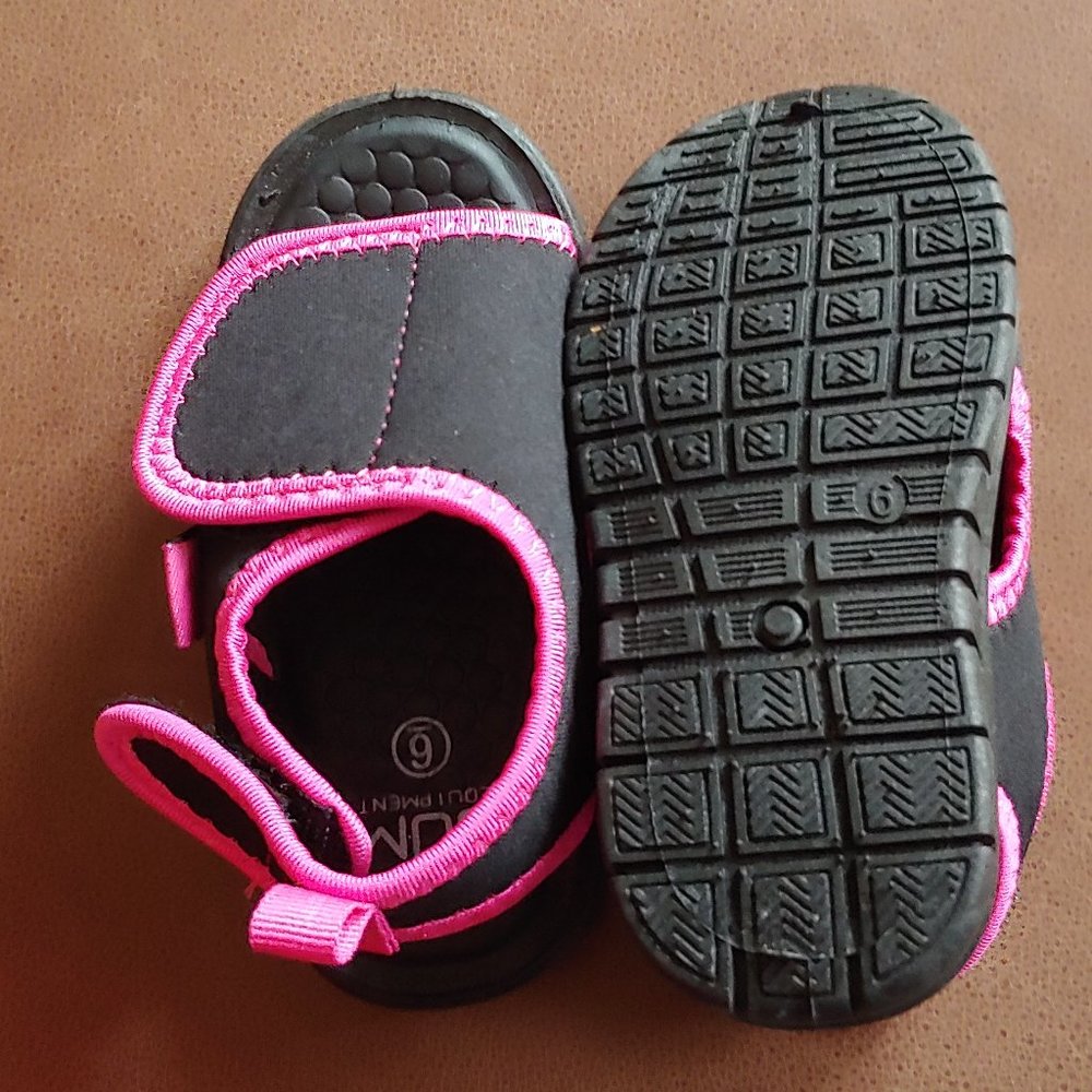 Sandals - Picture 4 of 4